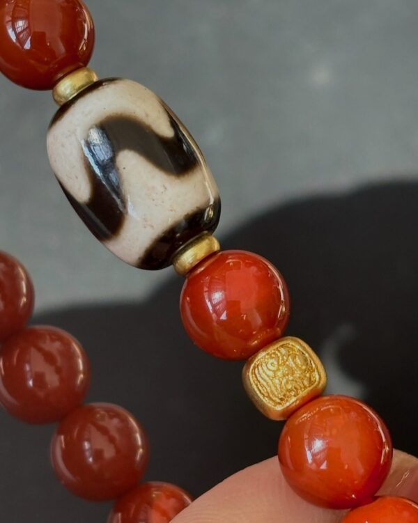 Tai Sui Auspicious Light Guardian Bracelet – South Red Agate Tibetan Tiger Eye Dzi Bead